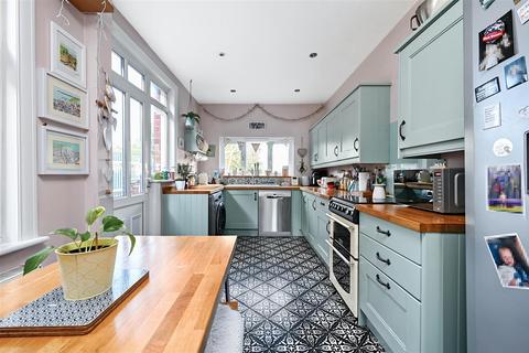 4 bedroom semi-detached house for sale, Magdalen Road, St. Leonards-On-Sea