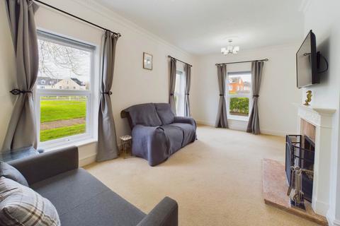 4 bedroom end of terrace house for sale, Pipit Gardens, Aylesbury HP19