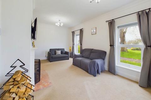 4 bedroom end of terrace house for sale, Pipit Gardens, Aylesbury HP19