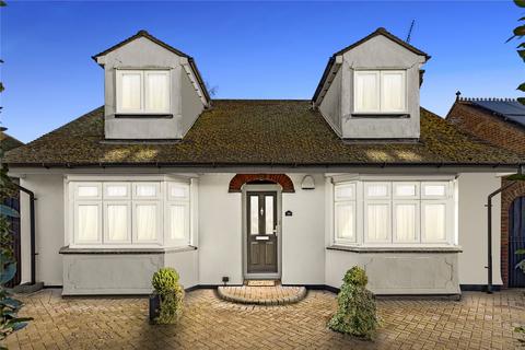 3 bedroom detached house for sale, Lampits Hill, Corringham, Stanford-le-Hope, Essex, SS17