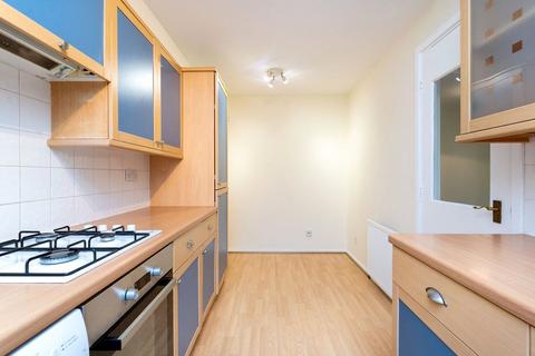 2 bedroom flat to rent, Hayfield, Edinburgh, EH12