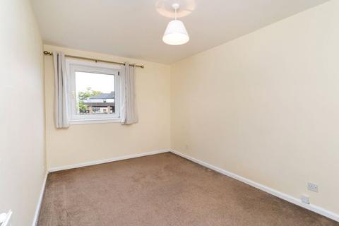 2 bedroom flat to rent, Hayfield, Edinburgh, EH12