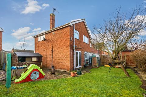 3 bedroom end of terrace house for sale, Westfield Avenue, Tewkesbury, Gloucestershire