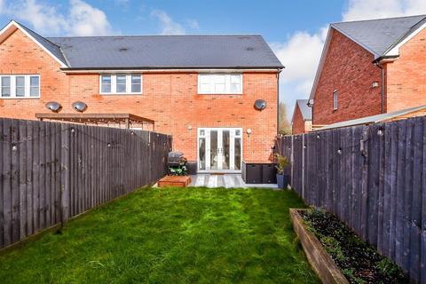 2 bedroom end of terrace house for sale, Carmelite Road, Aylesford, Kent