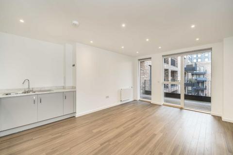 1 bedroom flat for sale, Whelan Road, London W3