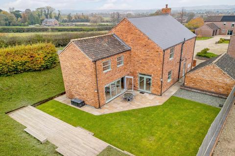 5 bedroom detached house for sale, Thimbleby Road, Horncastle