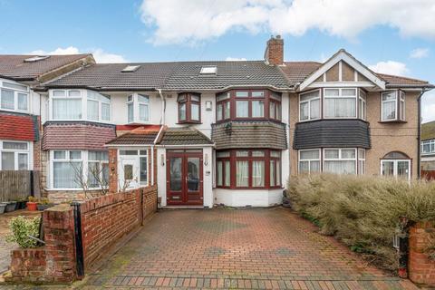 4 bedroom semi-detached house to rent, Burns Road, Alperton, Wembley, HA0