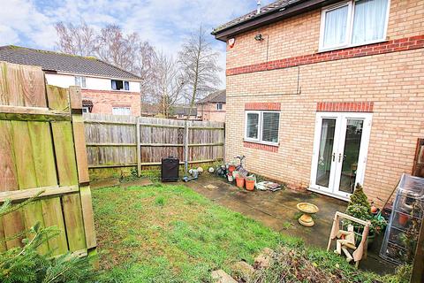 2 bedroom semi-detached house for sale, Little Gull Close, Southfields