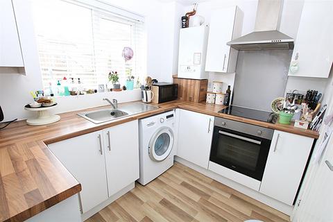 2 bedroom semi-detached house for sale, Little Gull Close, Southfields