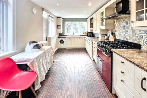 3 bedroom semi-detached house for sale, Cleveland Road, north shields, North Shields, Tyne and Wear, NE29 0PF