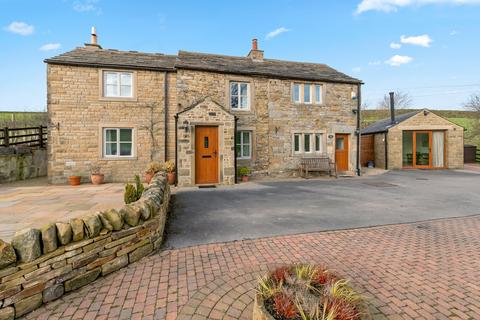 3 bedroom detached house for sale, Silsden Road, Addingham, Ilkley, West Yorkshire, LS29