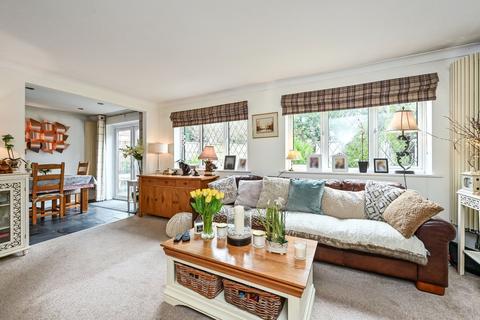 42 Churchfields, Kingsley, Bordon, GU35 9PJ