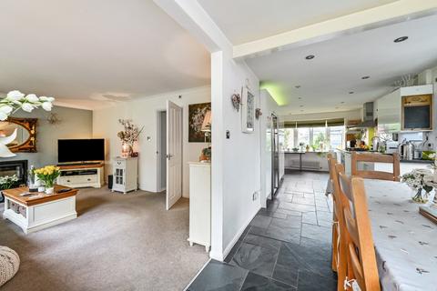 42 Churchfields, Kingsley, Bordon, GU35 9PJ
