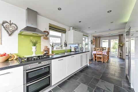 42 Churchfields, Kingsley, Bordon, GU35 9PJ