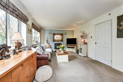 42 Churchfields, Kingsley, Bordon, GU35 9PJ