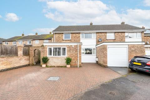 3 bedroom end of terrace house for sale, Hill View, Carterton, Oxfordshire, OX18