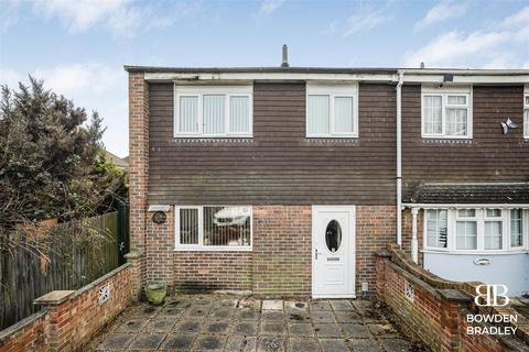 3 bedroom end of terrace house for sale, Claridge Road, Dagenham