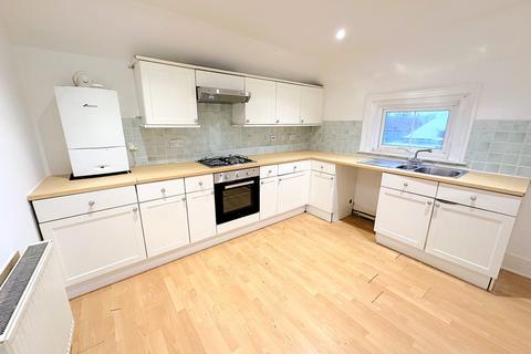 2 bedroom flat to rent, Devonshire Square, Bexhill On Sea, TN40