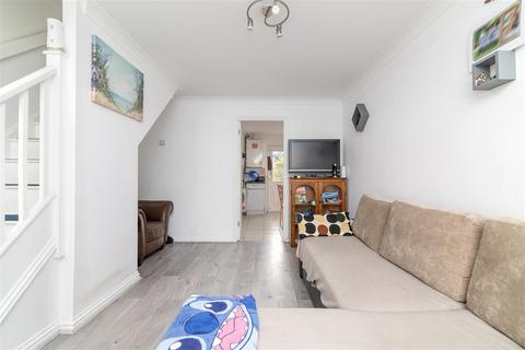 2 bedroom terraced house for sale, Spinnaker Close, Barking