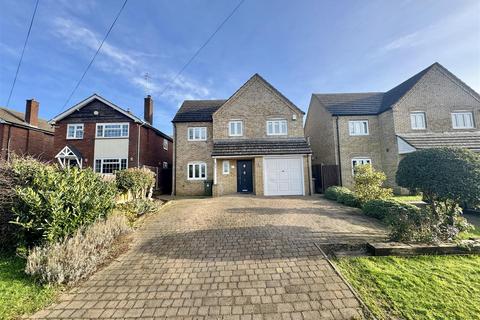 4 bedroom detached house for sale, Barton Road, Gravenhurst, Bedfordshire, MK45 4JP