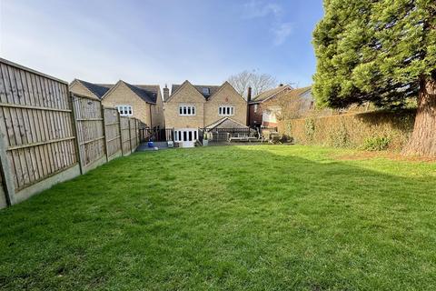 13 Barton Road, Gravenhurst, Bedford, MK45 4JP