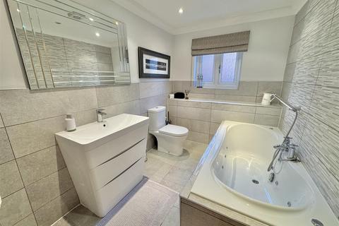 13 Barton Road, Gravenhurst, Bedford, MK45 4JP