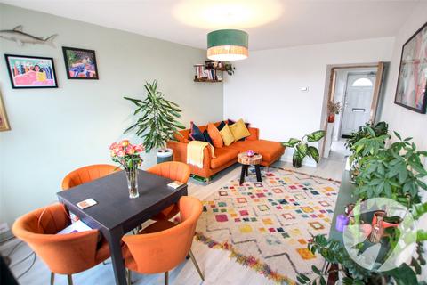 94 Flintmill Crescent, London, SE3 8LZ