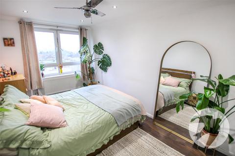 94 Flintmill Crescent, London, SE3 8LZ