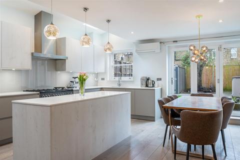 5 bedroom terraced house for sale, Latimer Road, Wimbledon SW19