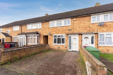 26 Romsey Close, Slough, SL3 8PE
