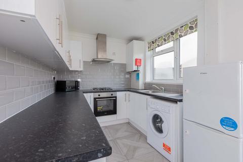 26 Romsey Close, Slough, SL3 8PE