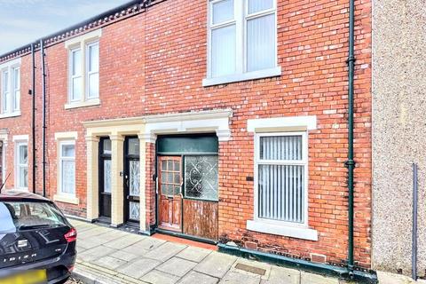 2 bedroom terraced house for sale, Eglesfield Road, Laygate, South Shields, Tyne and Wear, NE33 5PU