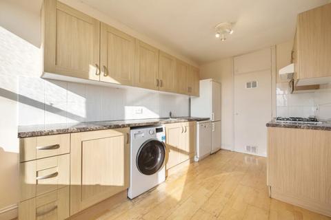 2 bedroom apartment to rent, 26 Guildown Road, Guildford GU2