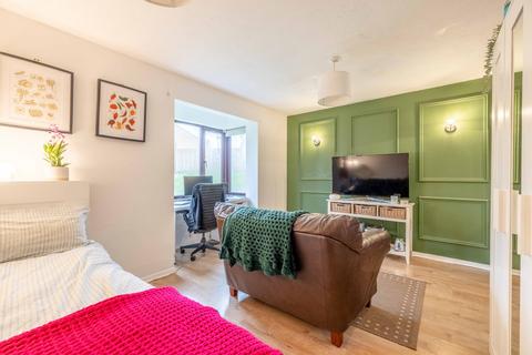 Studio for sale, Maypole Road, Taplow SL6