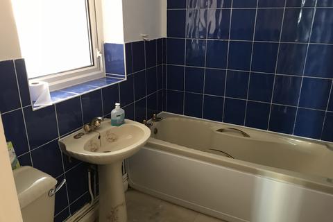 2 bedroom end of terrace house to rent, Hull HU6