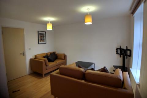 2 bedroom flat to rent, Barlow Moor Road, Manchester M20