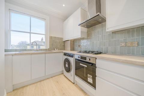 2 bedroom flat for sale, Manor Avenue, Brockley