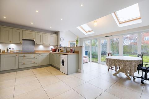 4 bedroom semi-detached house for sale, Burns Way, Thaxted, Dunmow