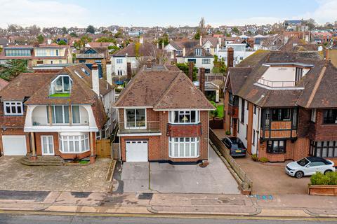 4 bedroom detached house for sale, Westcliff-on-sea SS0