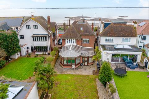 11 Chalkwell Esplanade, Westcliff-on-sea, SS0 8JQ