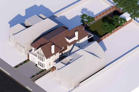 11 Chalkwell Esplanade, Westcliff-on-sea, SS0 8JQ