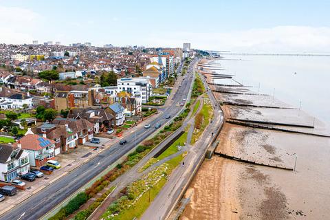 11 Chalkwell Esplanade, Westcliff-on-sea, SS0 8JQ