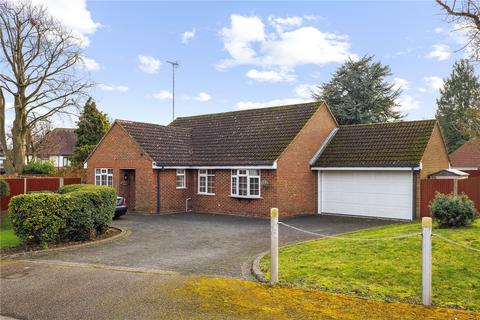 3 bedroom bungalow for sale, Friary Field, Dunstable, Bedfordshire, LU6