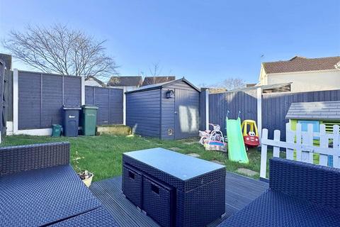 3 bedroom end of terrace house for sale, Dunoon Close, Braintree