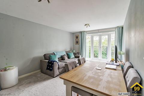 1 bedroom flat for sale, Clarke House, Crawley, West Sussex, RH10