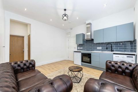 1 bedroom flat to rent, Devonport Road, London W12