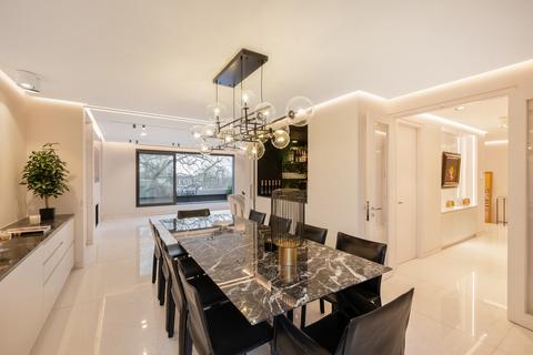 3 bedroom apartment for sale, Haverstock Hill, Belsize Park, NW3
