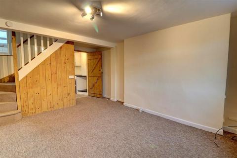 2 bedroom terraced house to rent, New Street, Bretforton