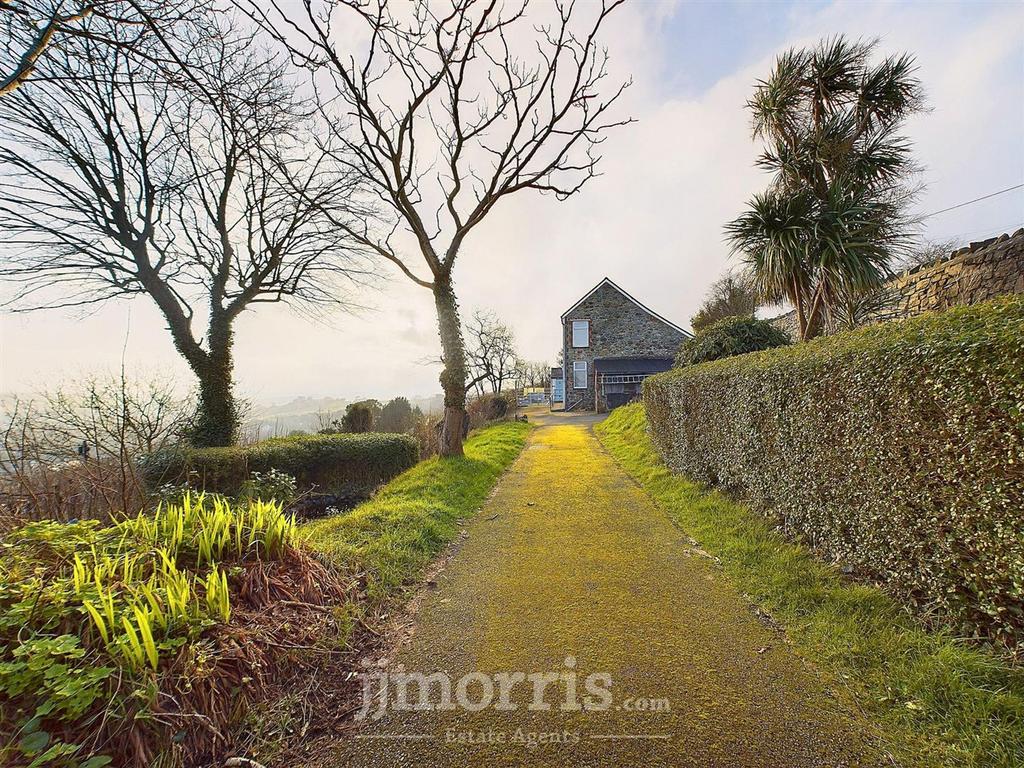 CAM02122 G0-PR0209-STILL045.jpg