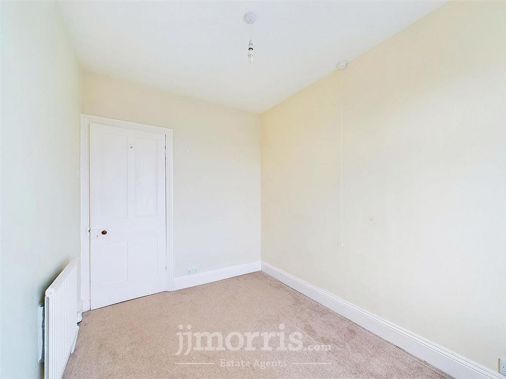 CAM02122 G0-PR0209-STILL008.jpg